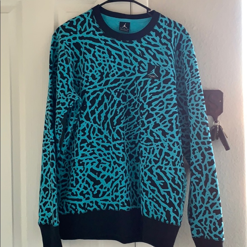 Jordan sweatshirt never been worn.